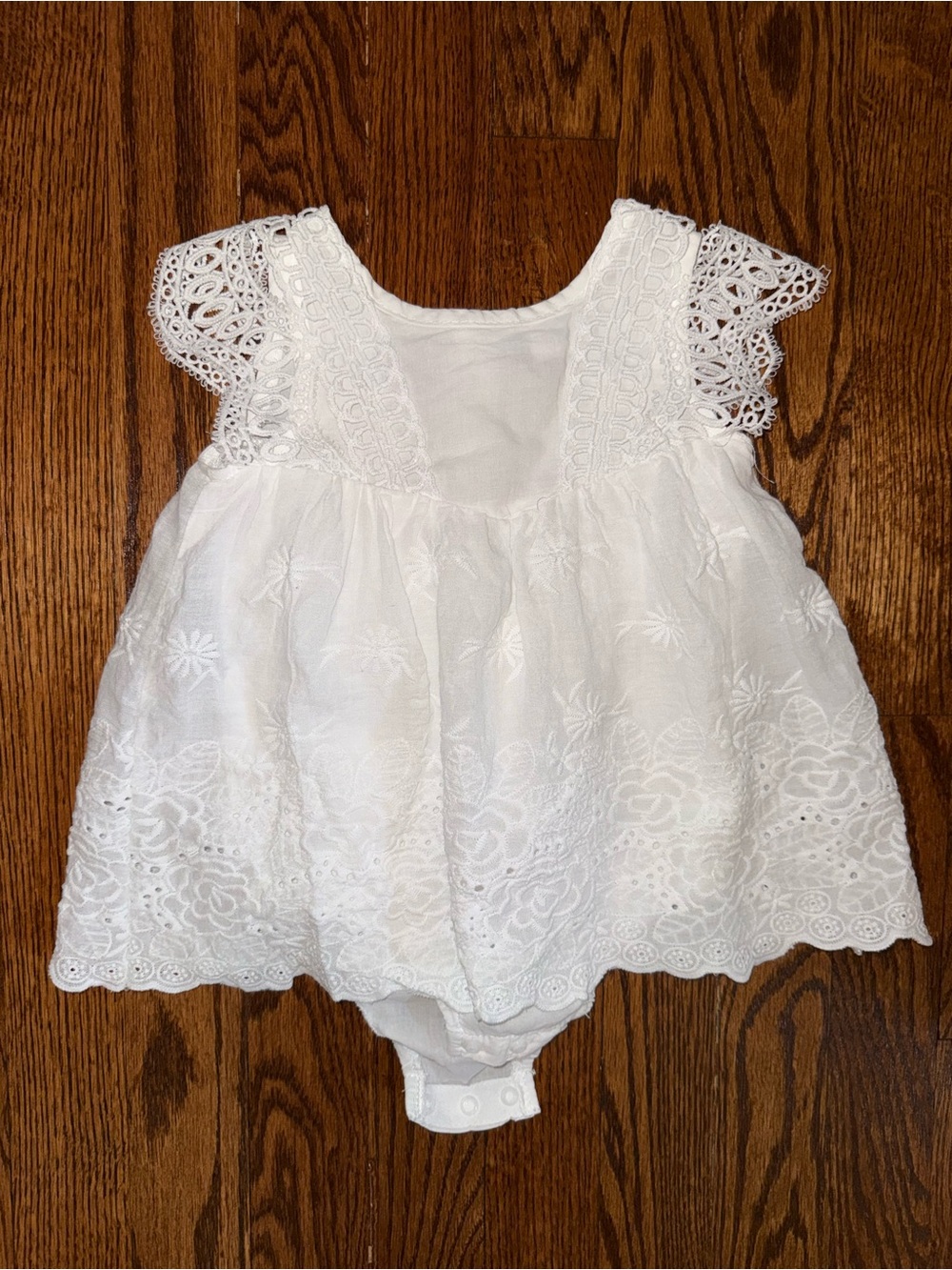 White Lace Baby Girl Lace-Trim One-Piece Bodysuit